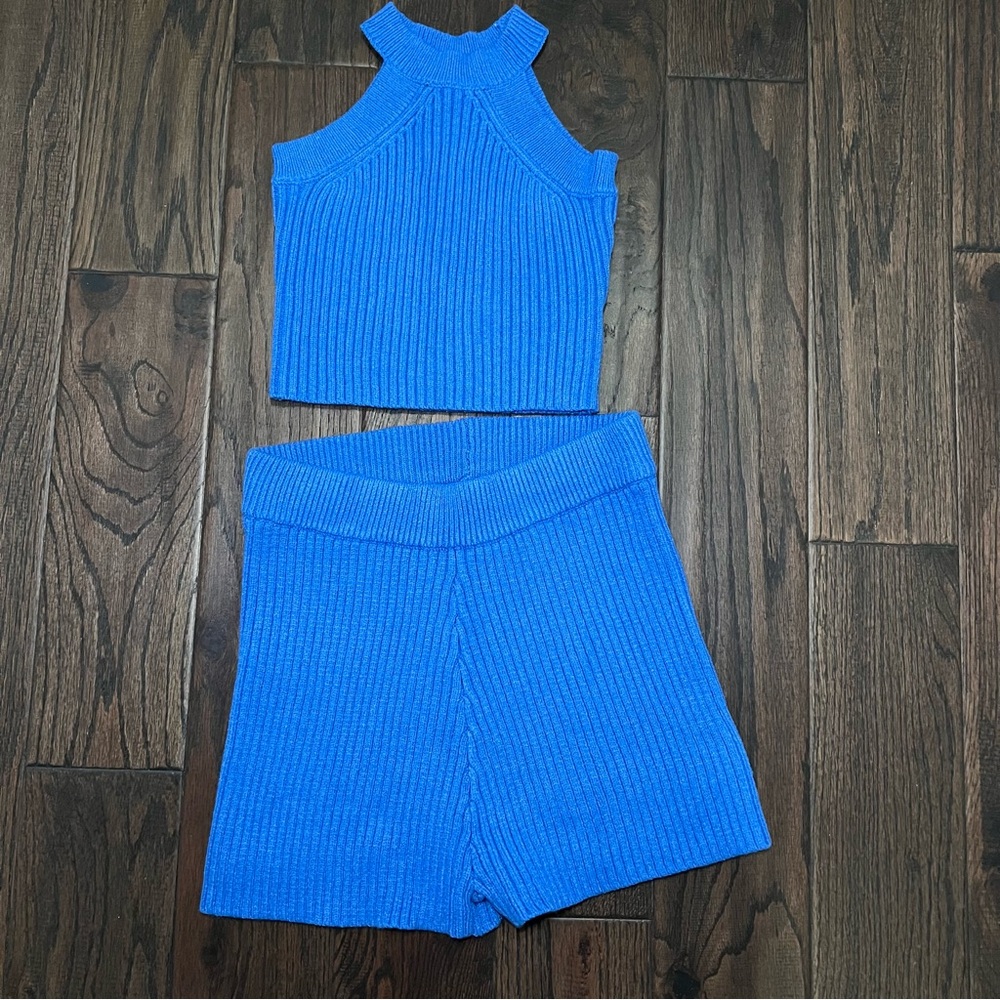 New without tags knit set